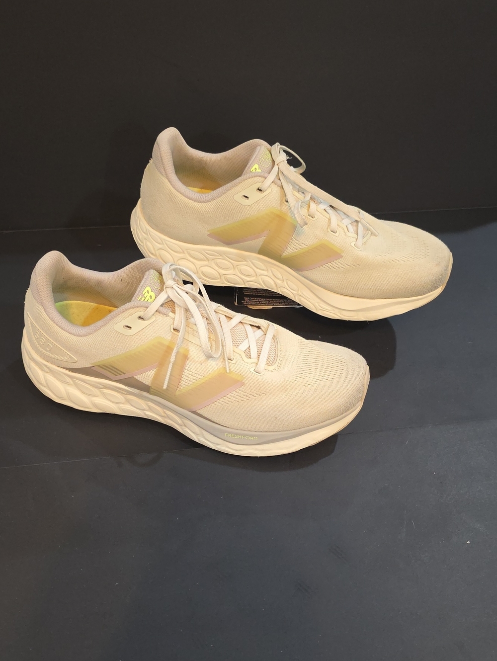 New Balance Fresh Foam 680 Women's Cream Shoes &Yellow Accents Size 11.5 D Wide